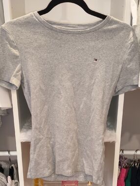 Tommy Hilfiger Light Gray Crewneck Logo Tee